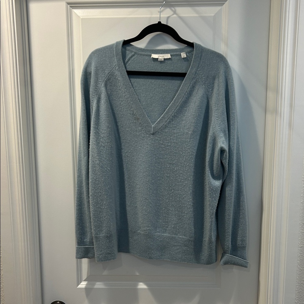 Vince Soft Blue V-Neck Sweater Wool/Cashmere blend.  XL